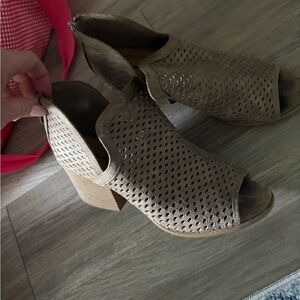 Womens Peep-Toe Perforated Block Heel Ankle Booties - Taupe
